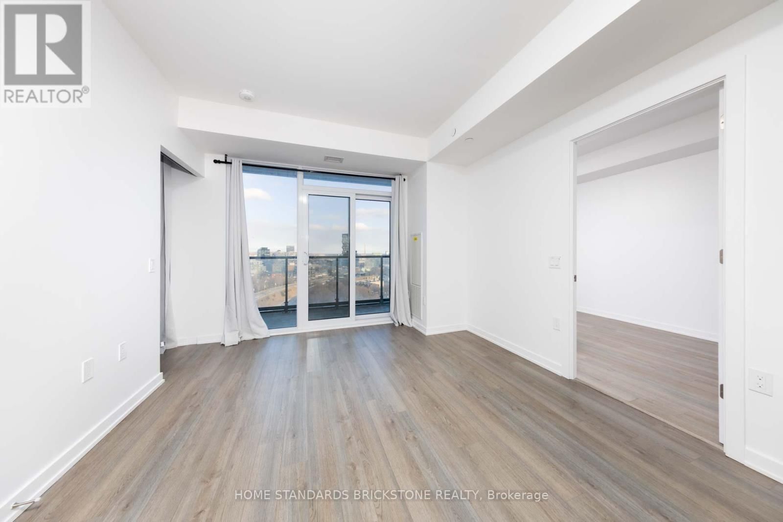 1304 - 50 POWER STREET Image 14