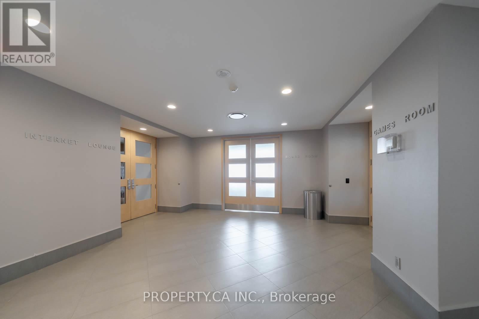 1209 - 10 YONGE STREET Image 38