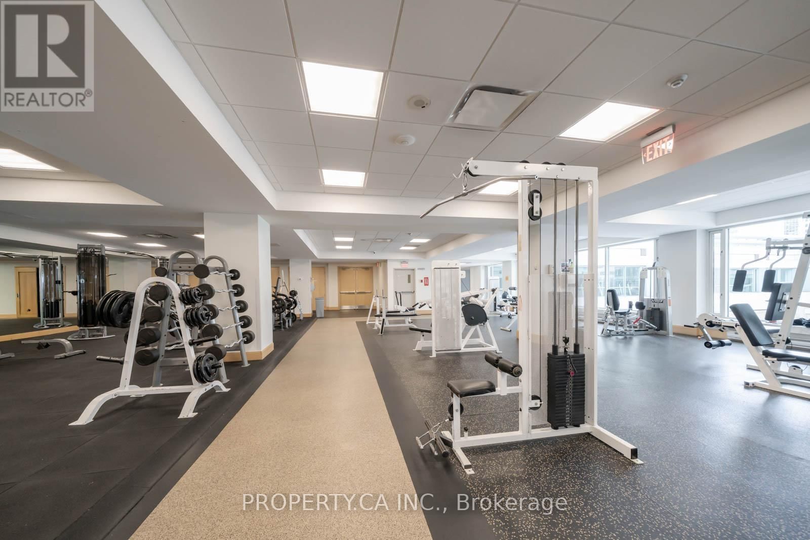 1209 - 10 YONGE STREET Image 42