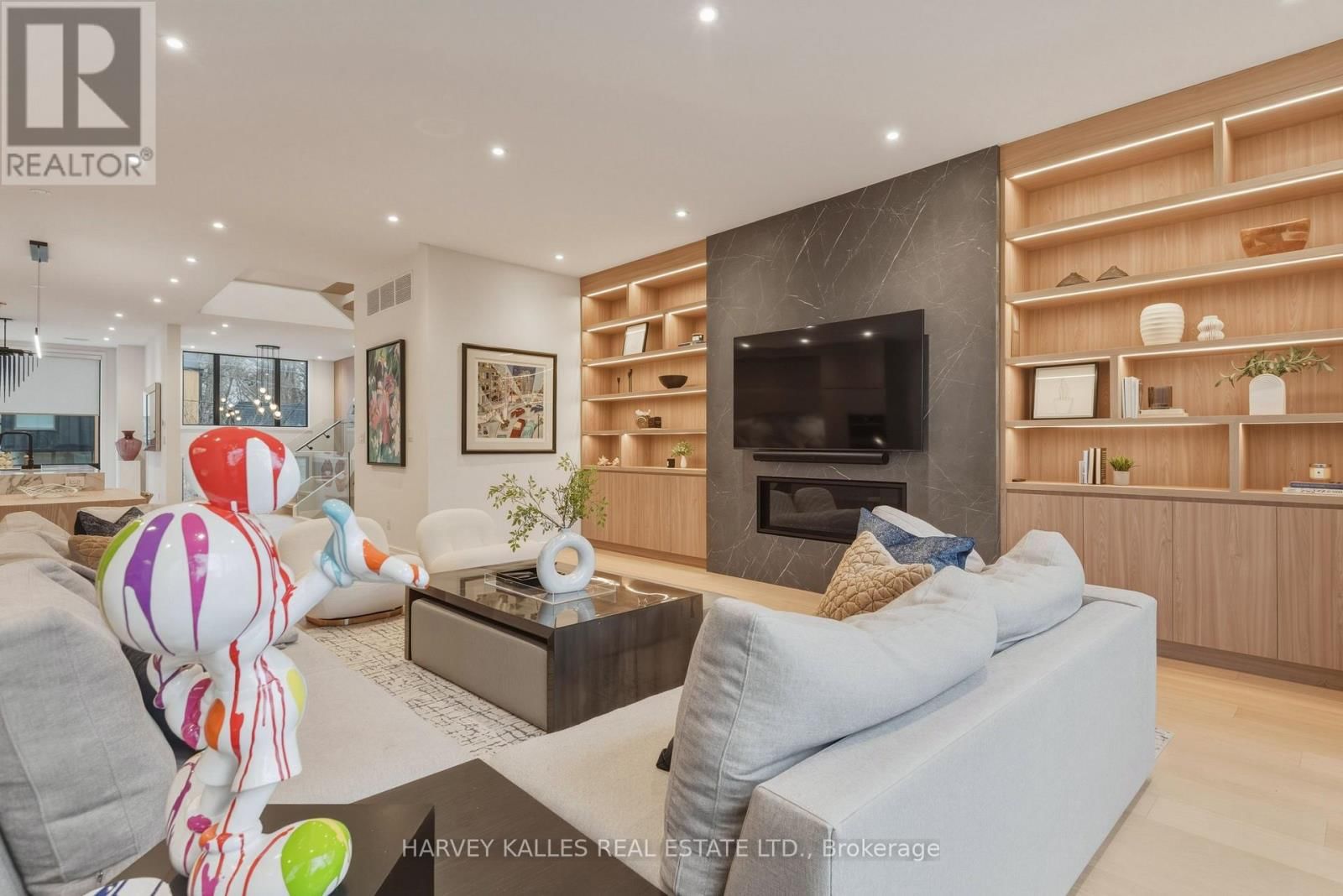 45 GLOUCESTER GROVE Image 23