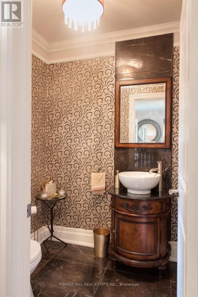 136 HOLLYWOOD AVENUE Image 14