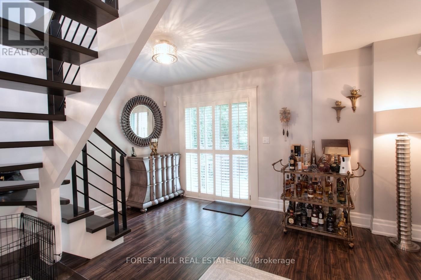 136 HOLLYWOOD AVENUE Image 6