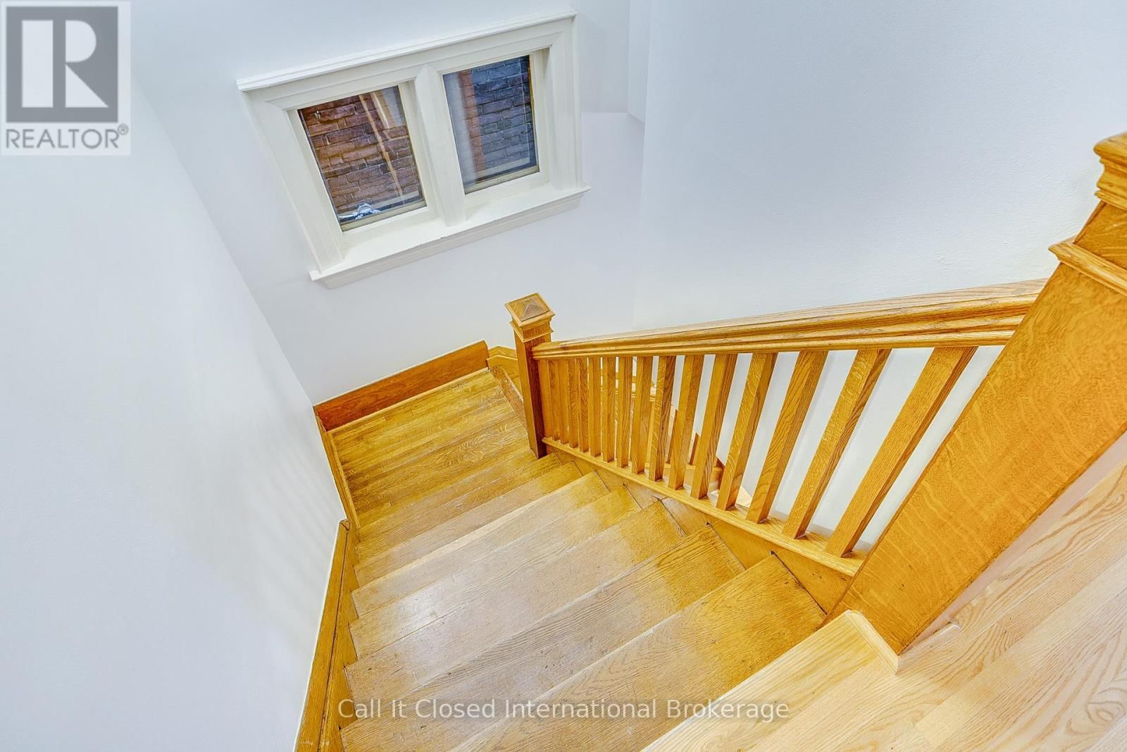 380 SPADINA ROAD Image 23