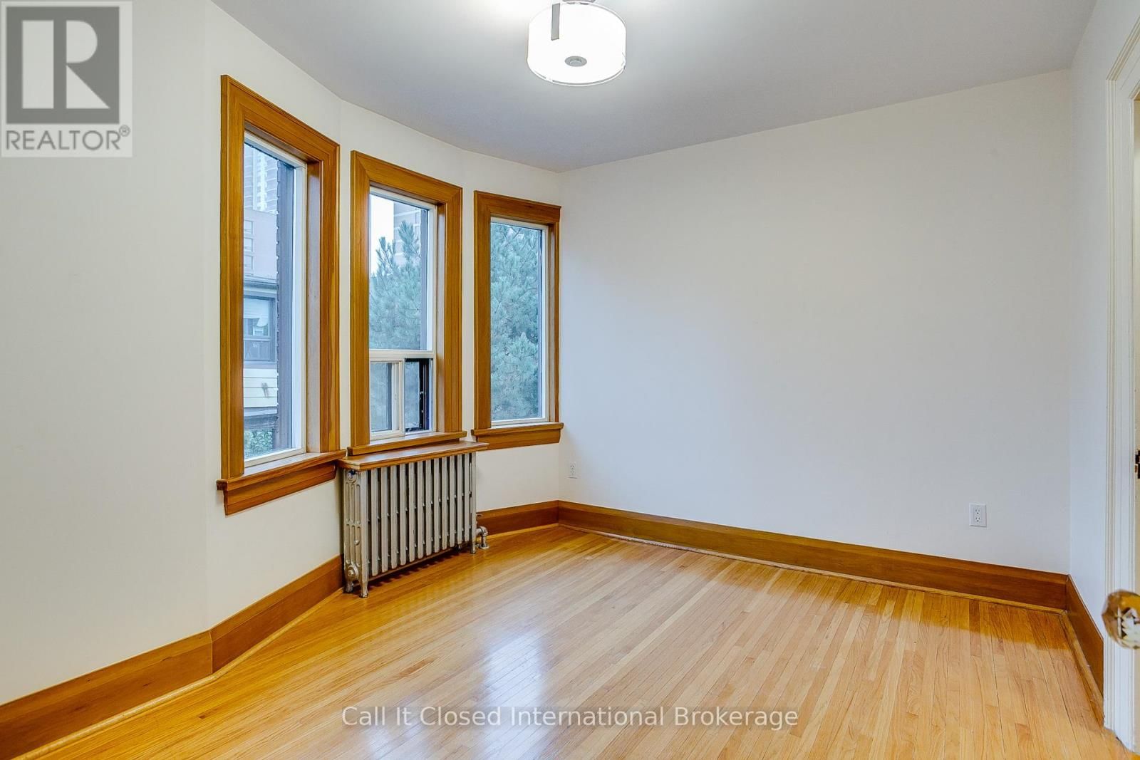 380 SPADINA ROAD Image 31