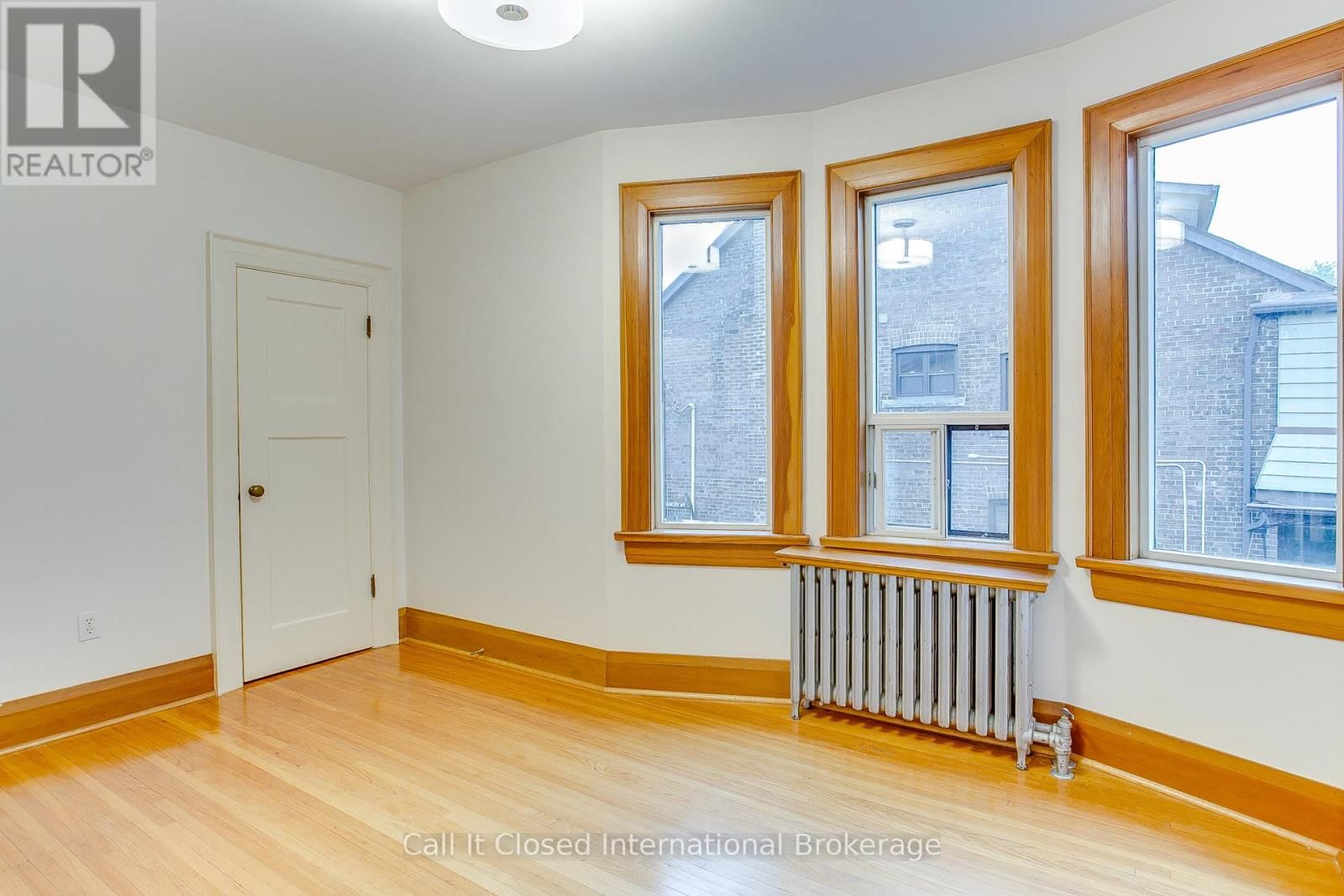 380 SPADINA ROAD Image 32