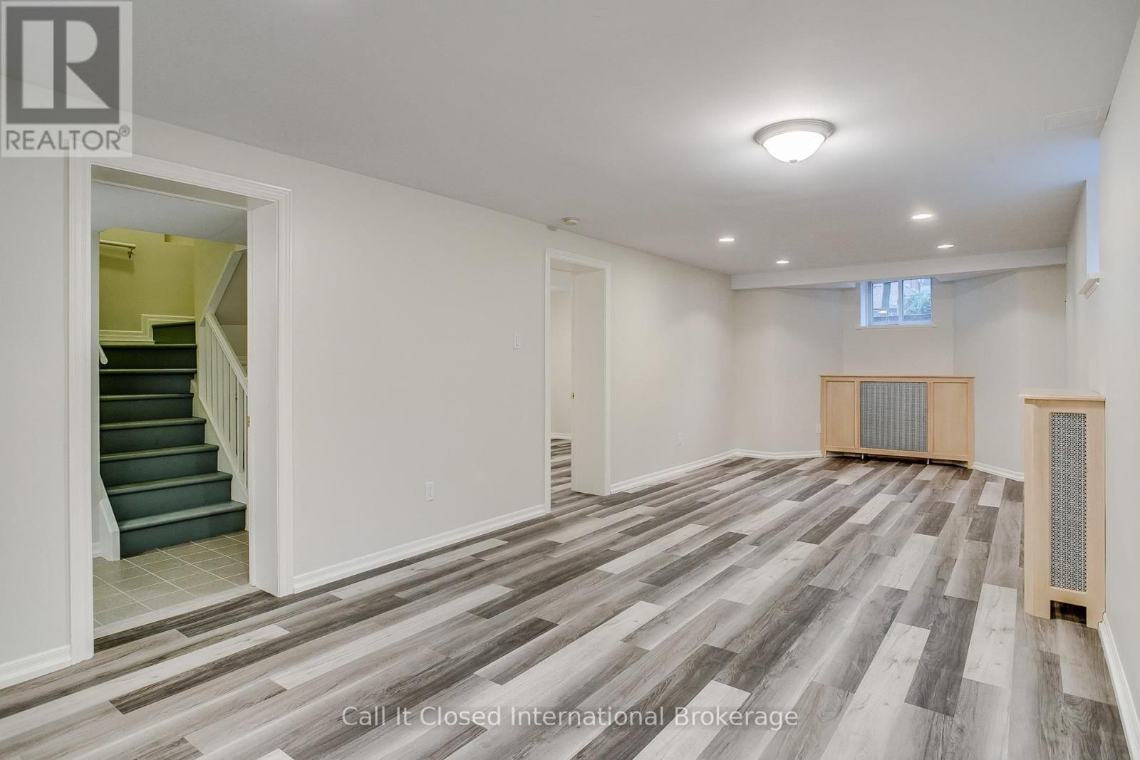 380 SPADINA ROAD Image 42