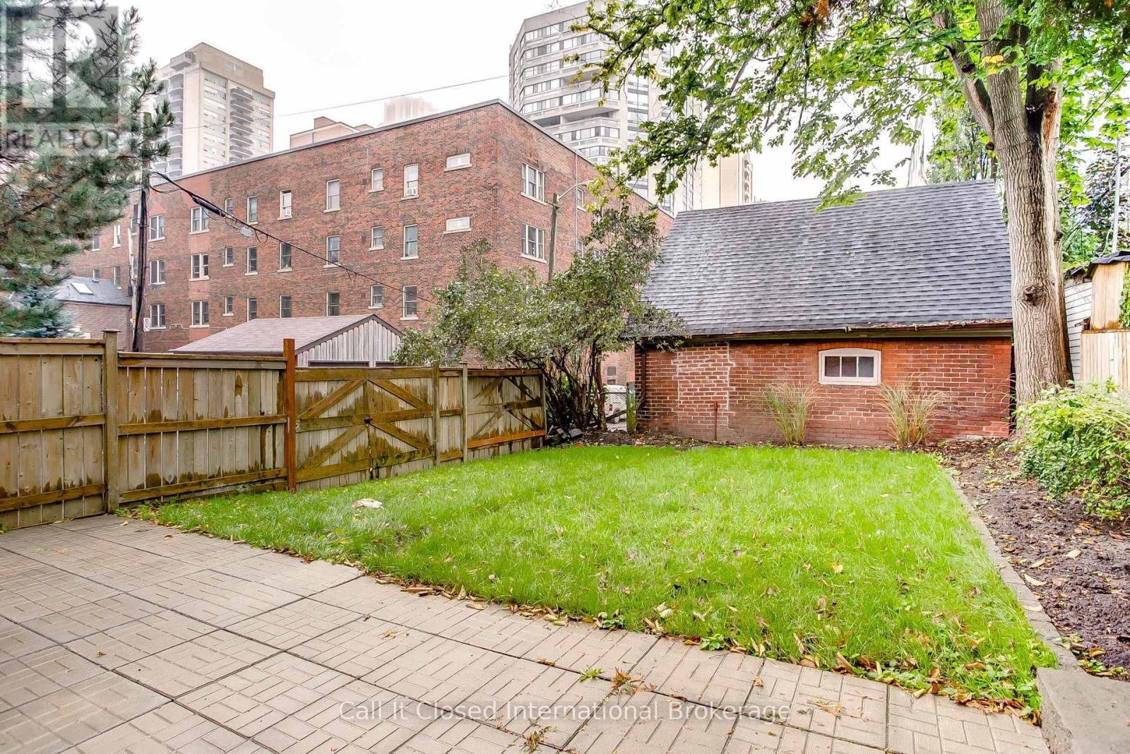 380 SPADINA ROAD Image 48