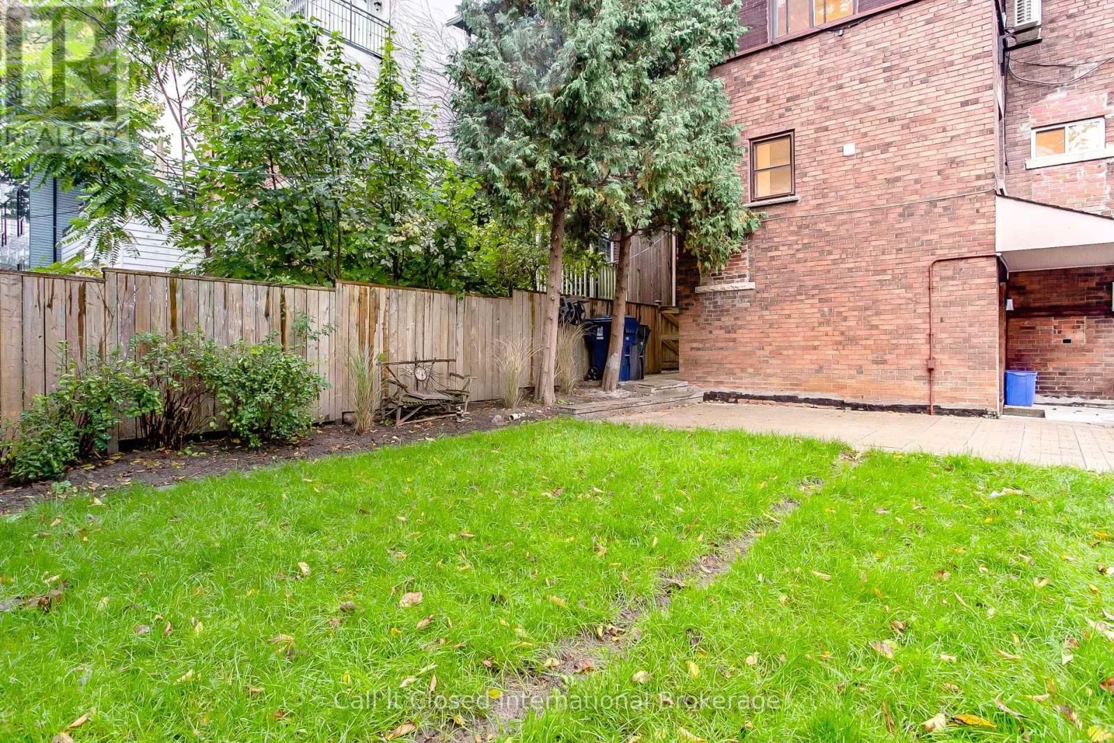 380 SPADINA ROAD Image 49