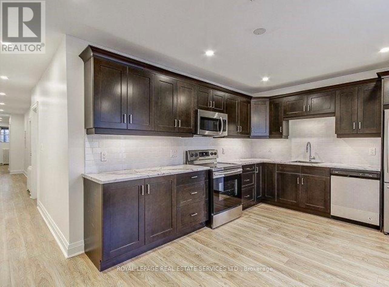 995 BLOOR STREET WEST Image 16