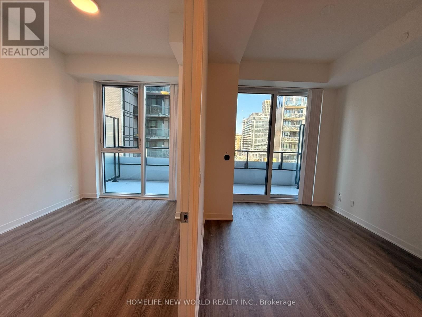 1101 - 180 FRONT STREET EAST Image 2