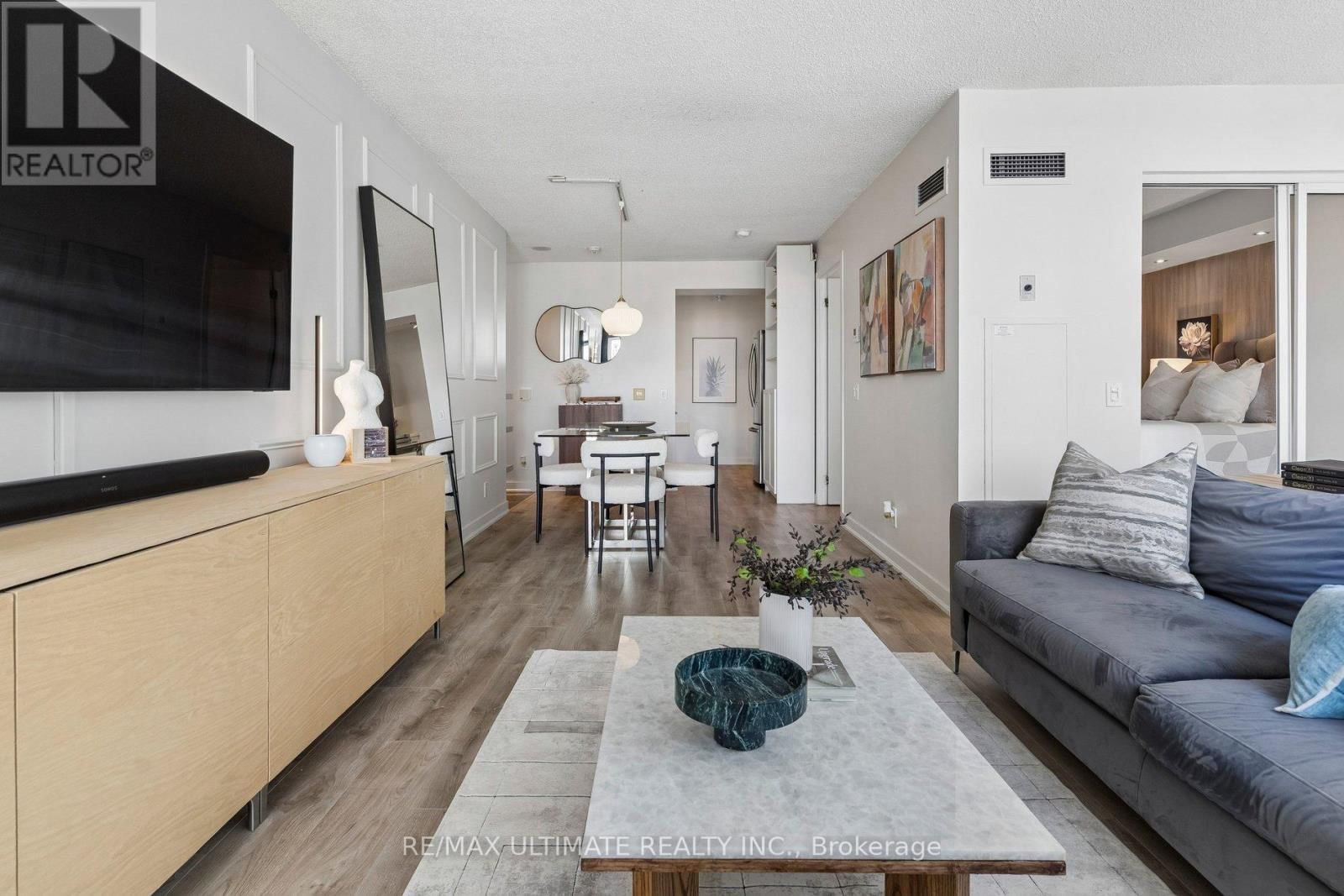 1102 - 373 FRONT STREET WEST Image 11