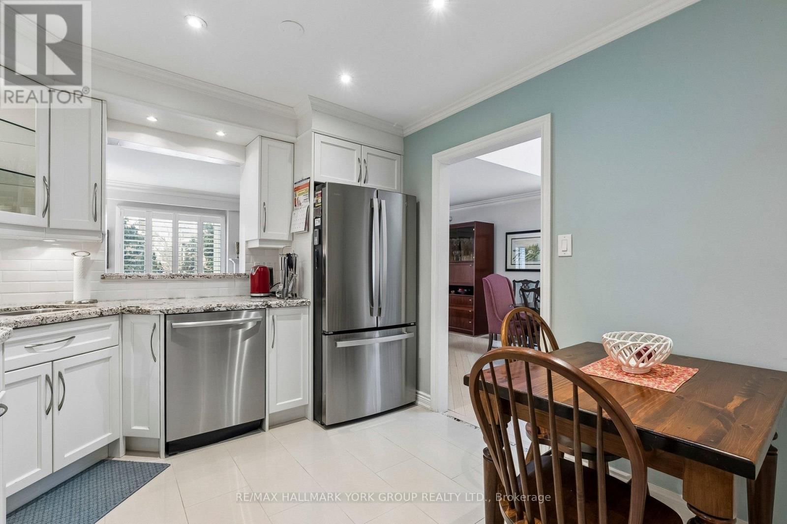 44 ENGLISH IVY WAY Image 14