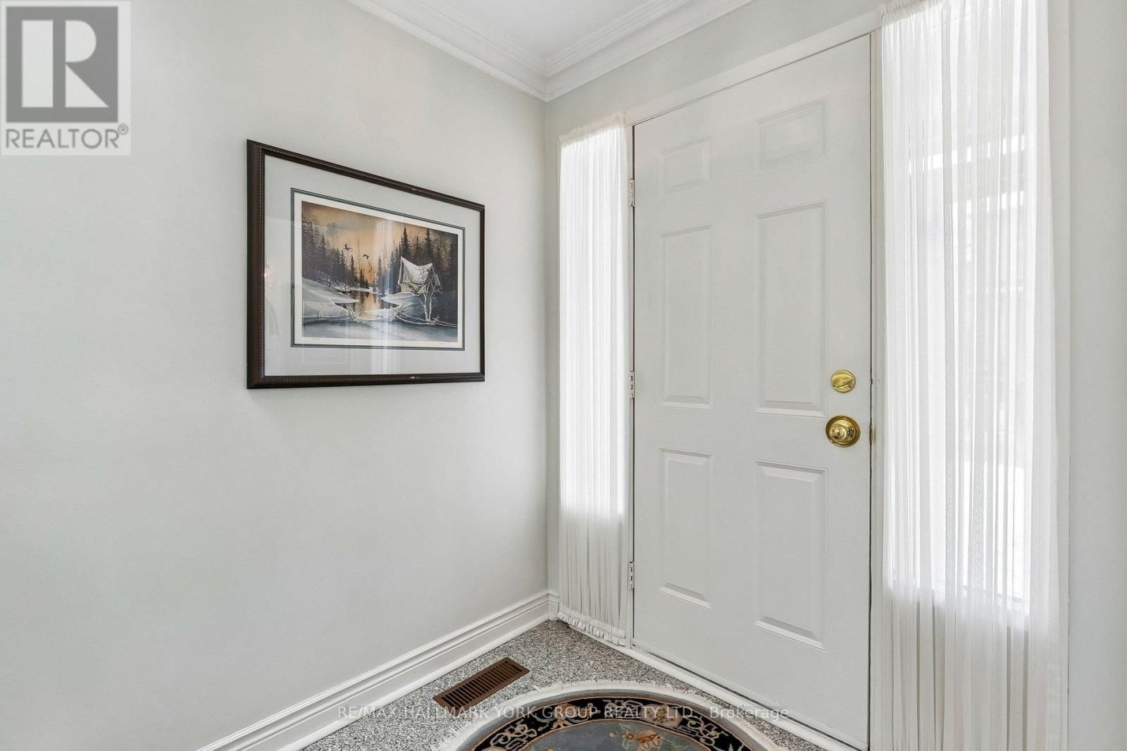 44 ENGLISH IVY WAY Image 2