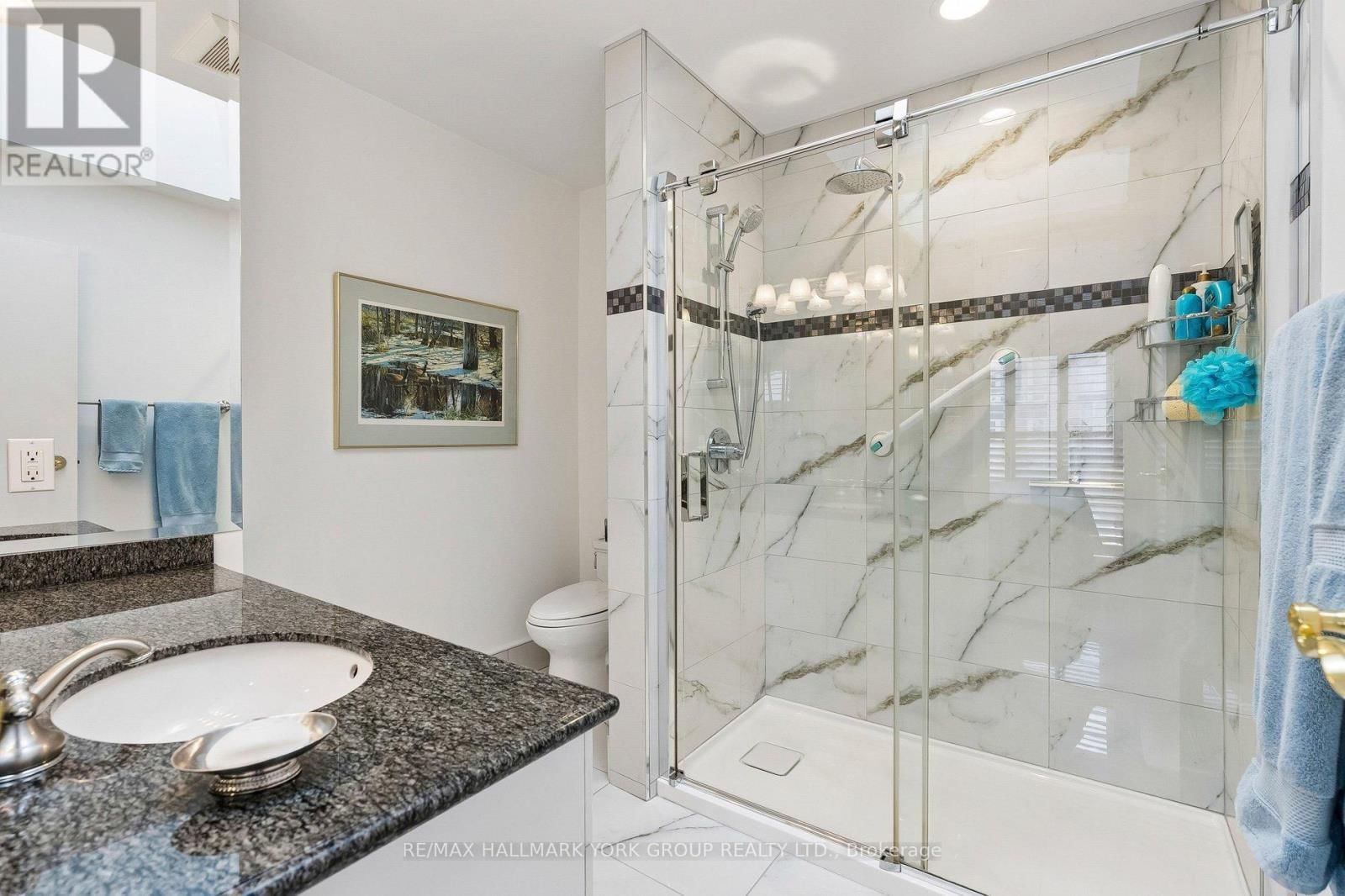 44 ENGLISH IVY WAY Image 20