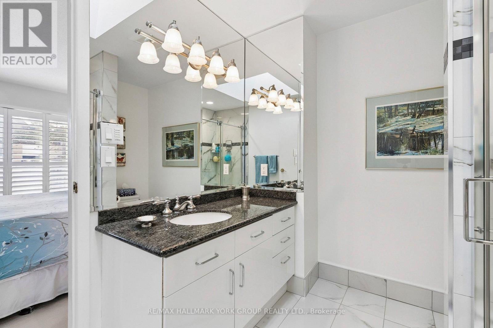 44 ENGLISH IVY WAY Image 21