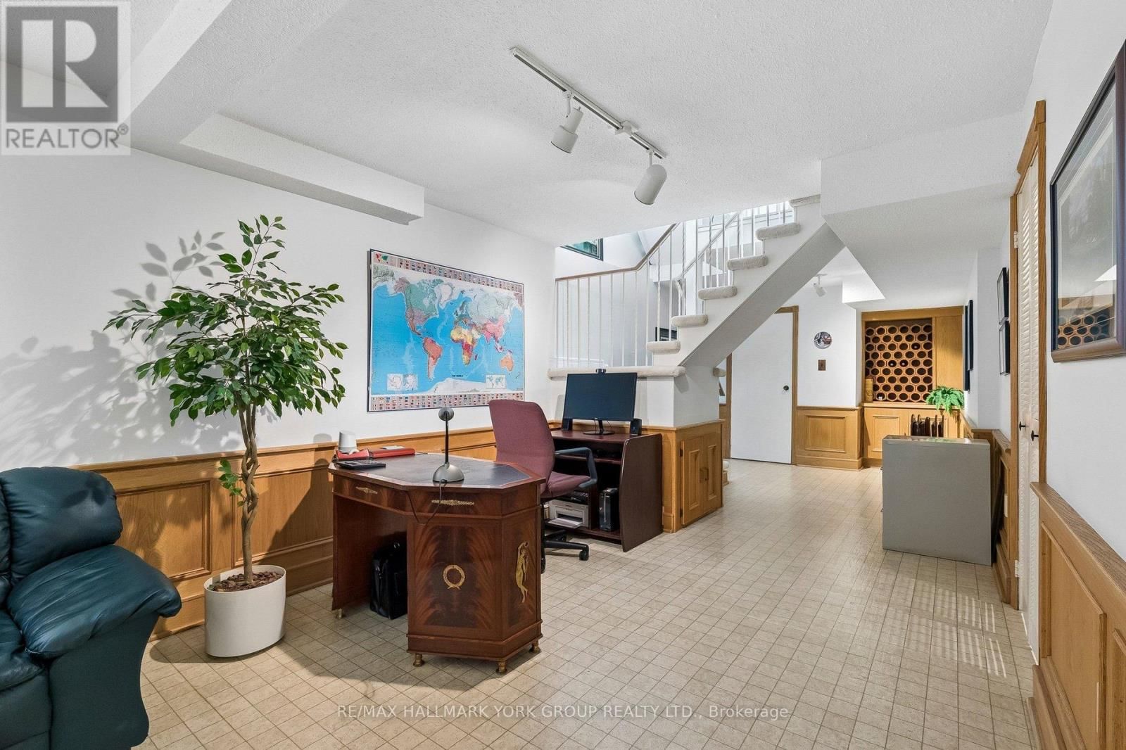 44 ENGLISH IVY WAY Image 30