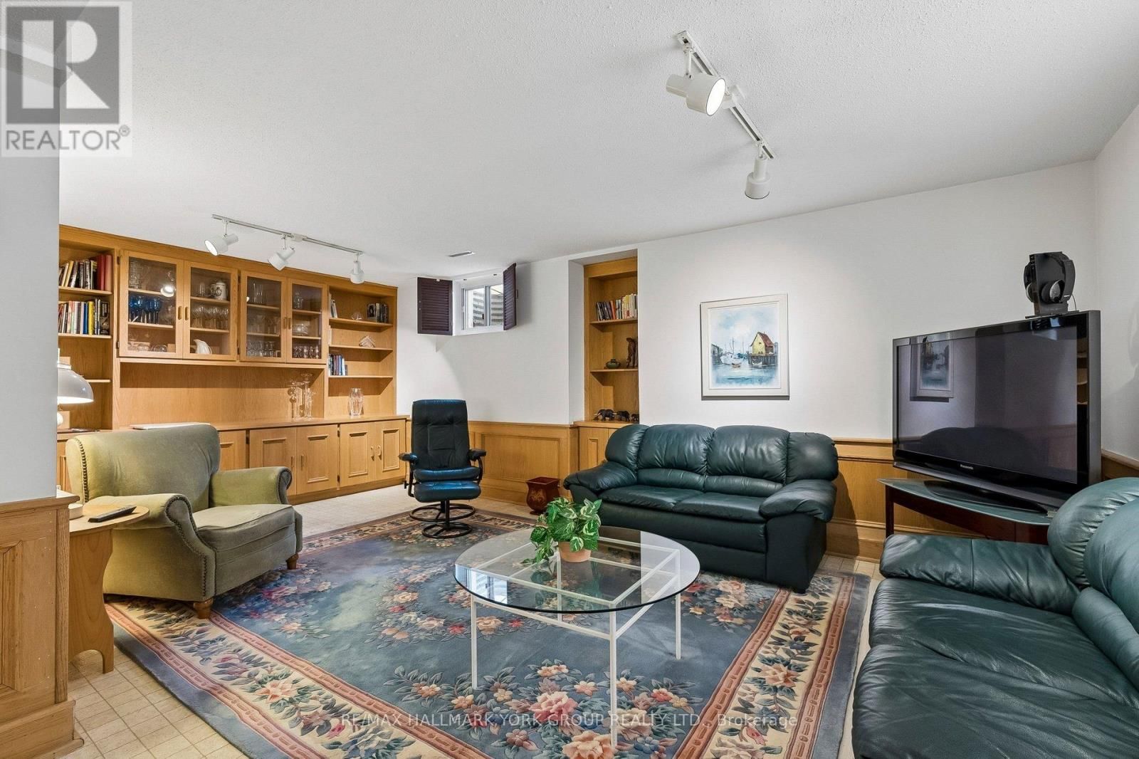 44 ENGLISH IVY WAY Image 34