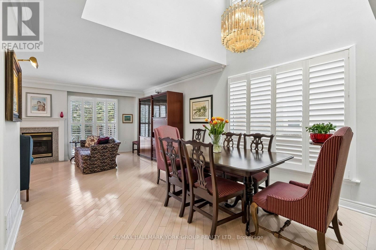 44 ENGLISH IVY WAY Image 6