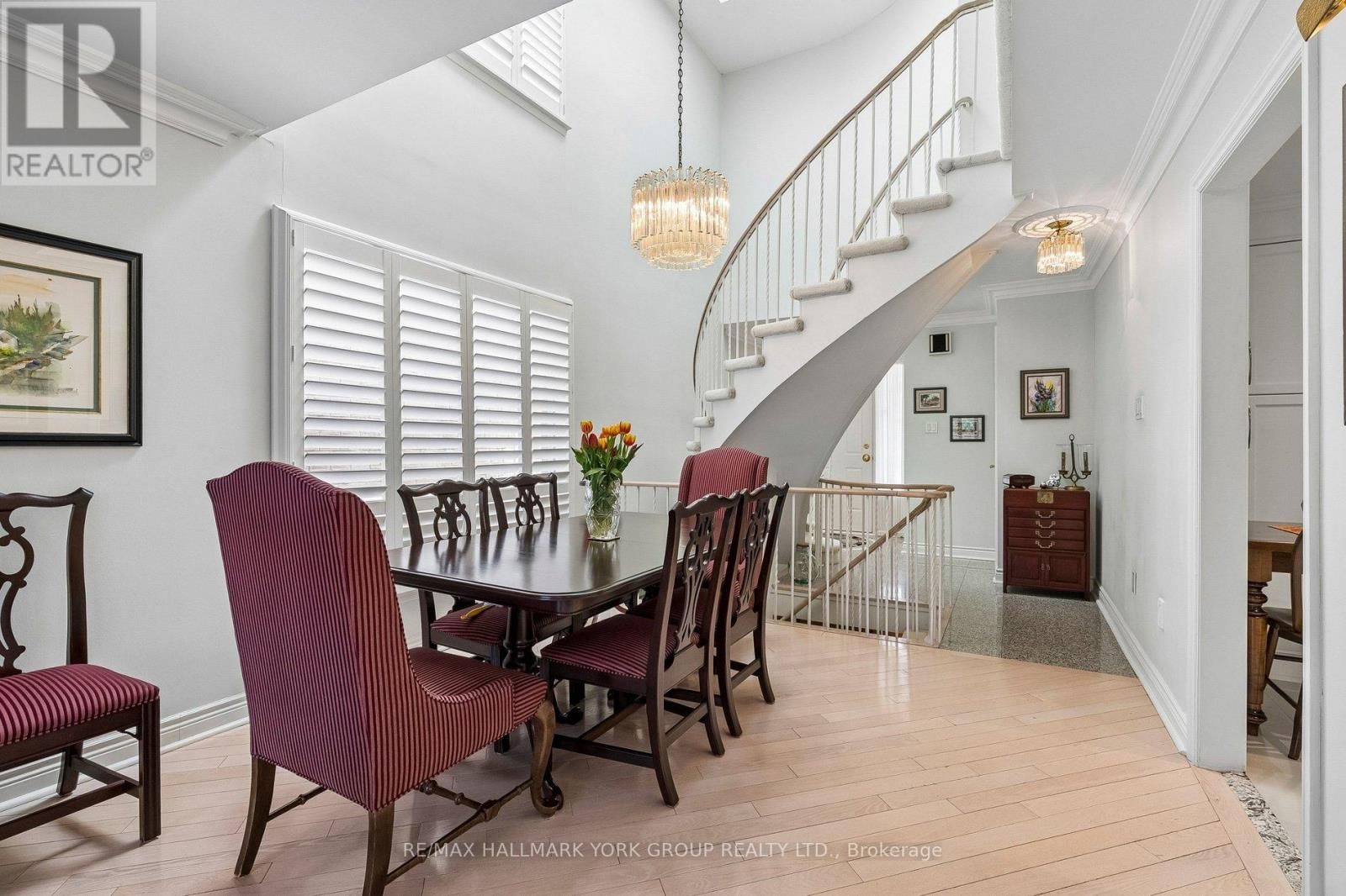 44 ENGLISH IVY WAY Image 7