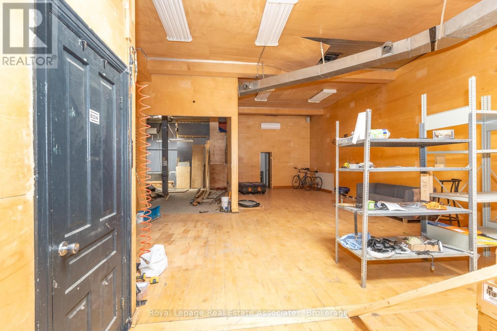 309 AUGUSTA AVENUE Image 9