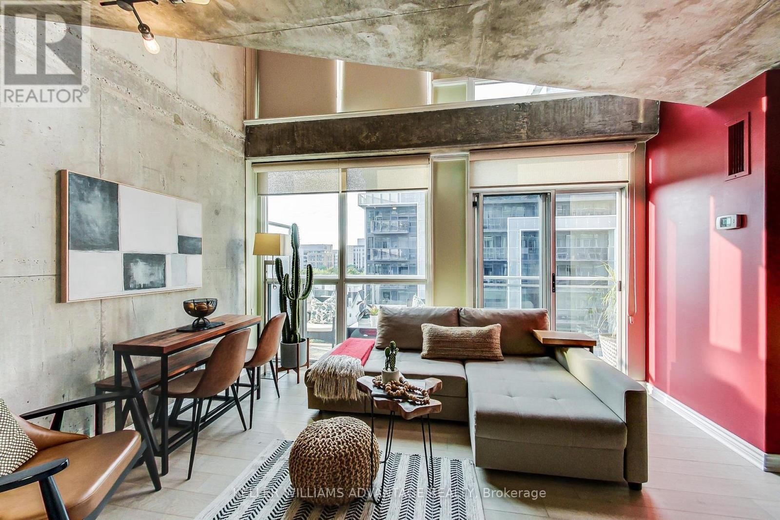 810 - 1029 KING STREET WEST Image 10