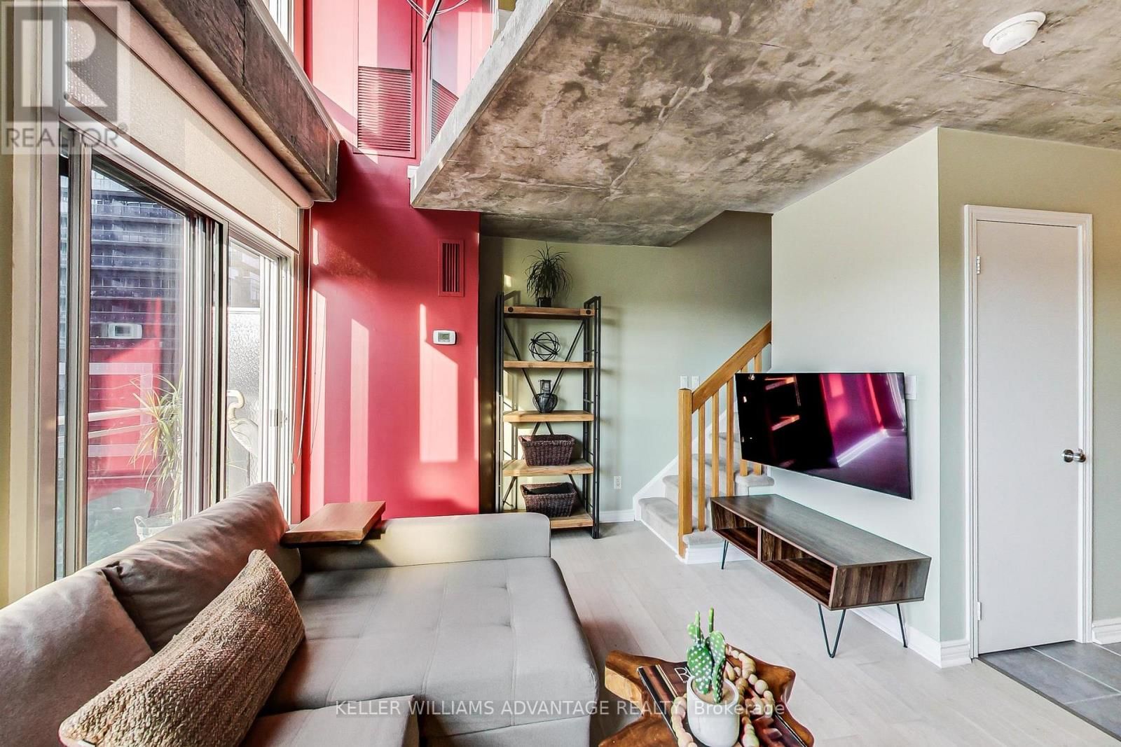 810 - 1029 KING STREET WEST Image 13