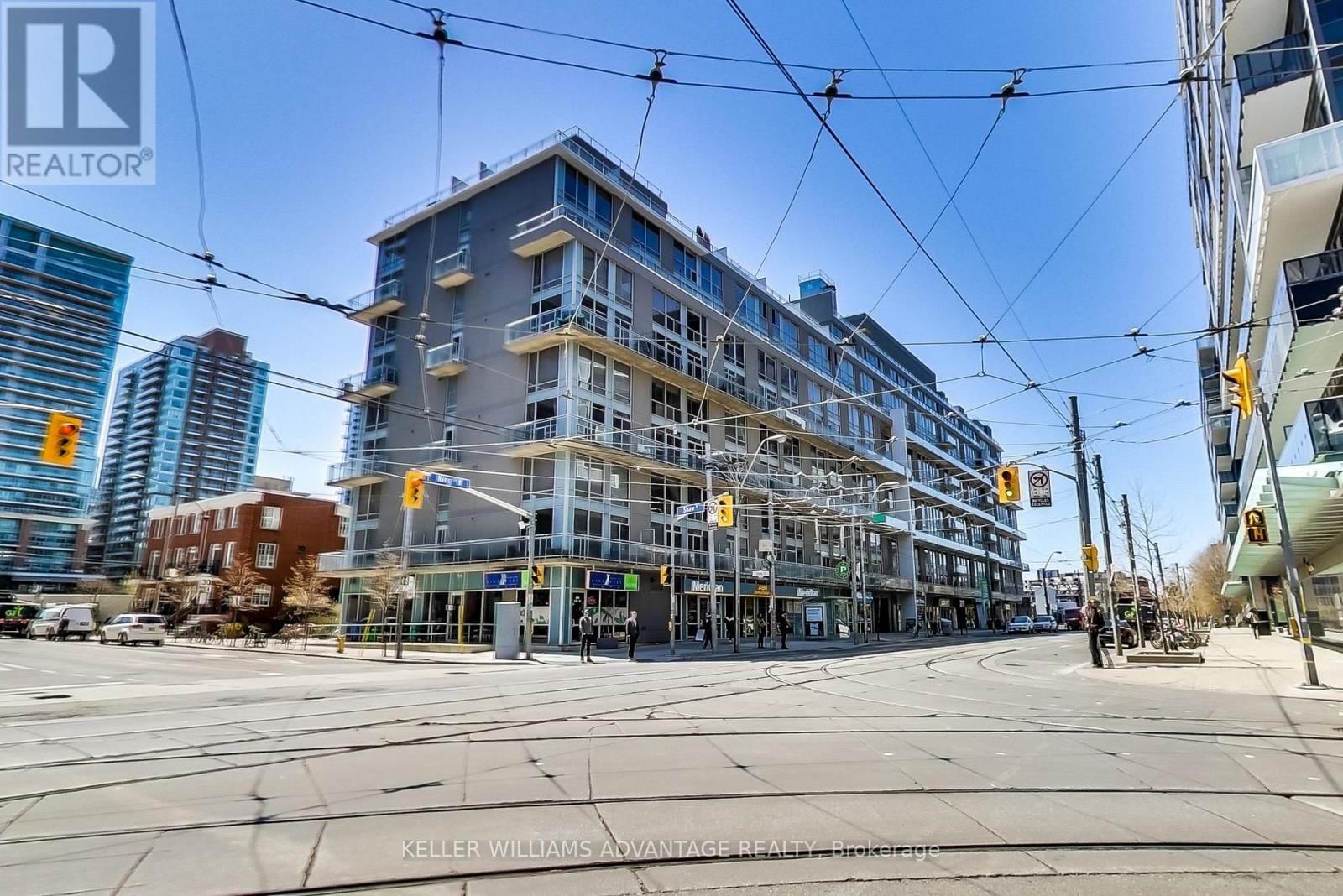 810 - 1029 KING STREET WEST Image 2