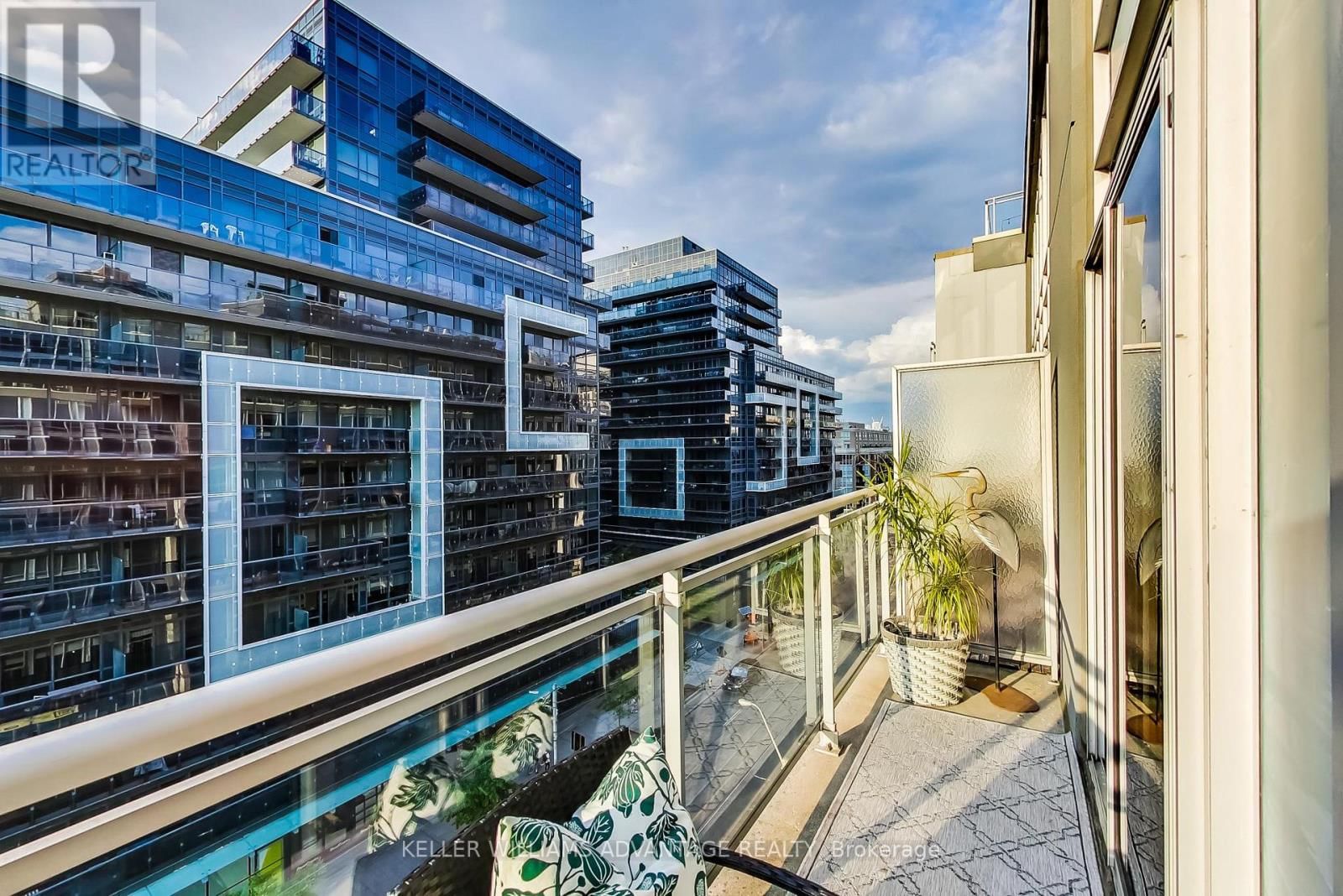 810 - 1029 KING STREET WEST Image 30