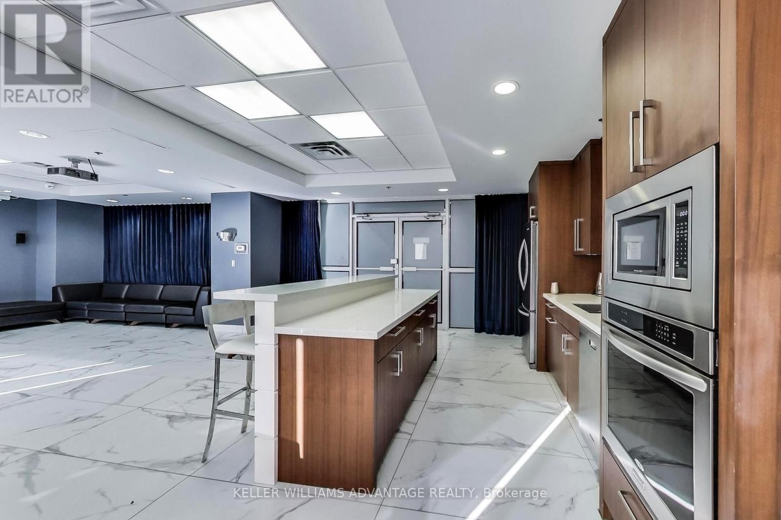 810 - 1029 KING STREET WEST Image 38