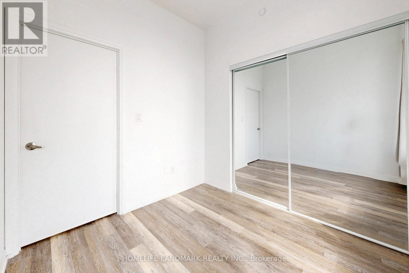 2316 - 75 CANTERBURY PLACE Image 15