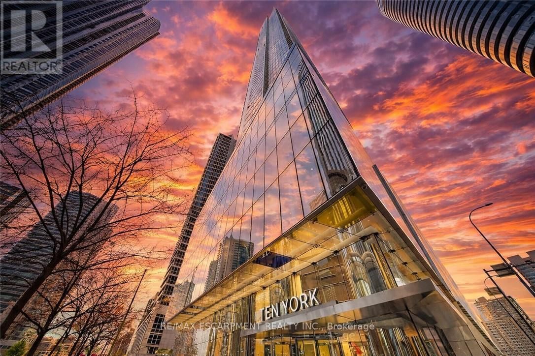 5512 - 10 YORK STREET Image 1