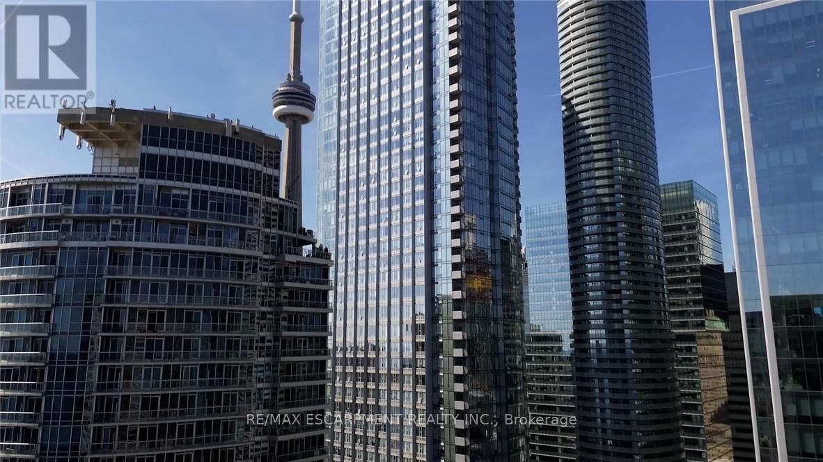 5512 - 10 YORK STREET Image 2