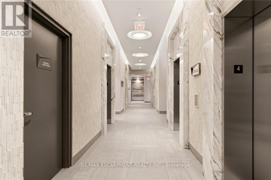 5512 - 10 YORK STREET Image 40