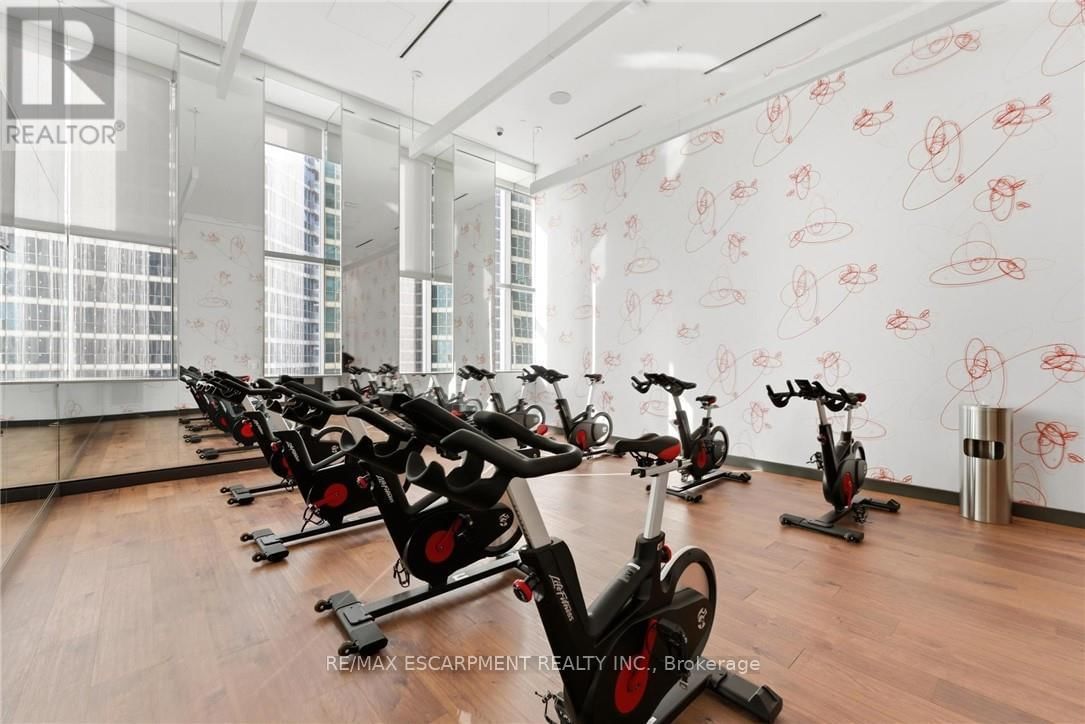 5512 - 10 YORK STREET Image 43