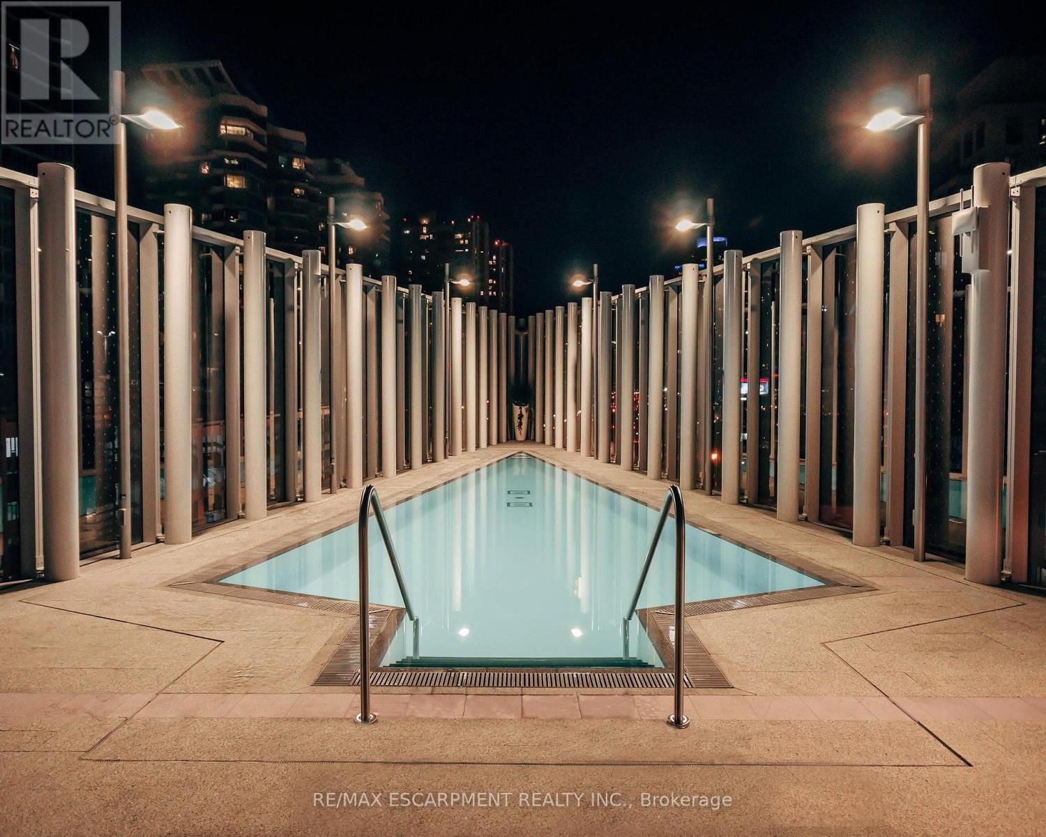 5512 - 10 YORK STREET Image 44