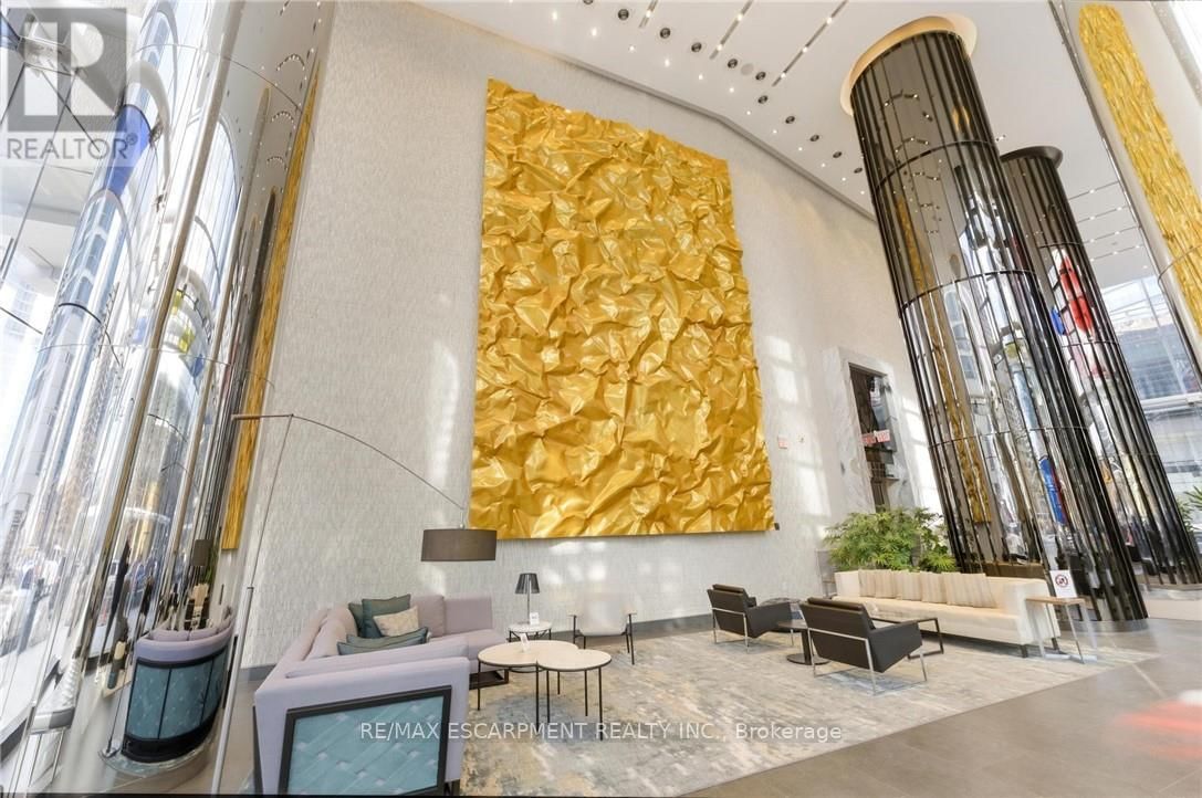 5512 - 10 YORK STREET Image 45