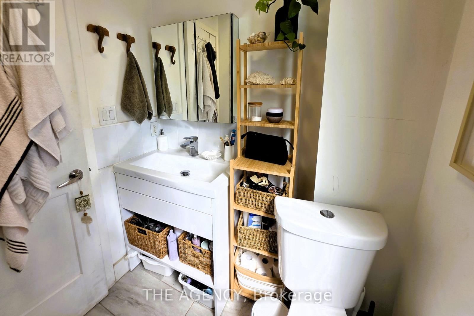 Main - 174 DELAWARE AVENUE Image 18