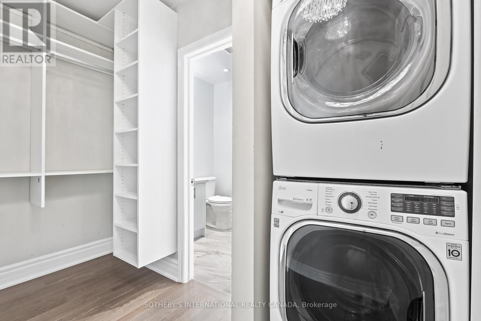 108 LYNEDOCK CRESCENT Image 14