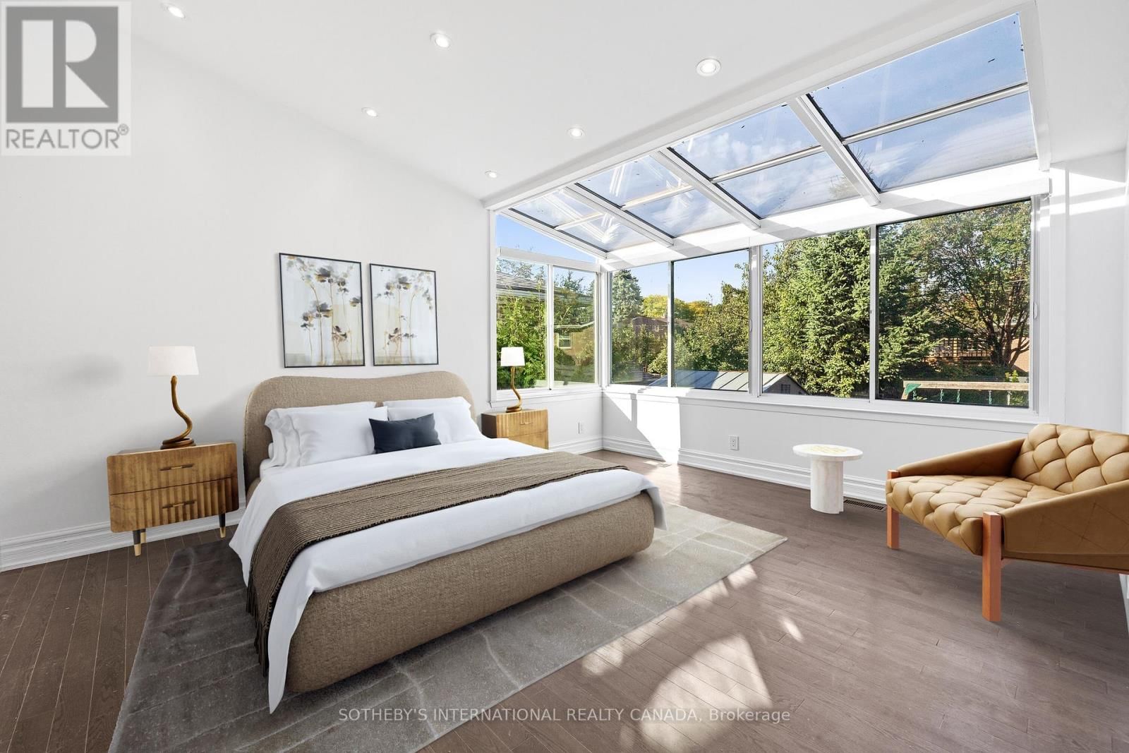 108 LYNEDOCK CRESCENT Image 15