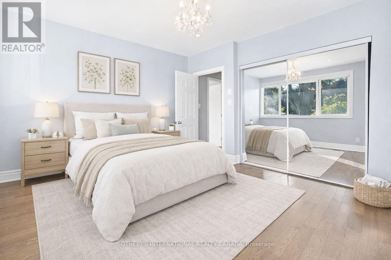 108 LYNEDOCK CRESCENT Image 18