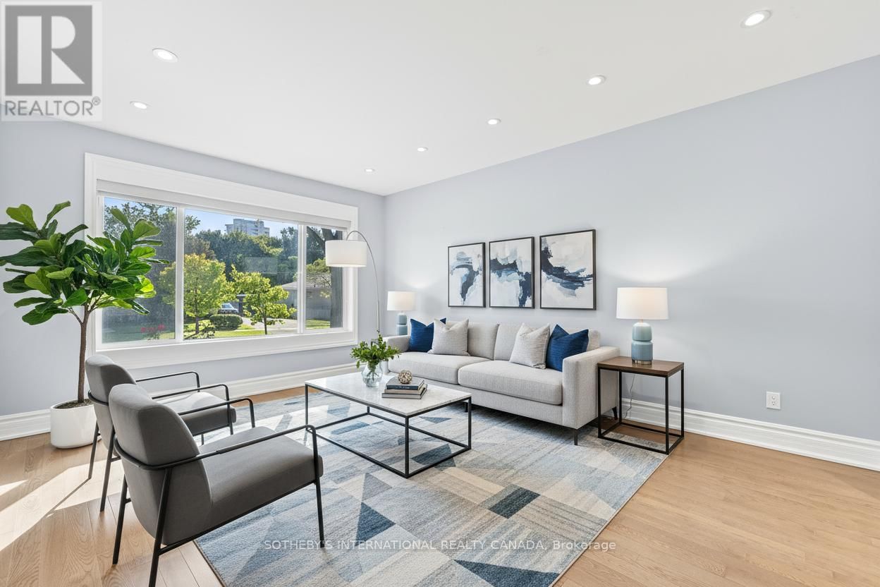 108 LYNEDOCK CRESCENT Image 6