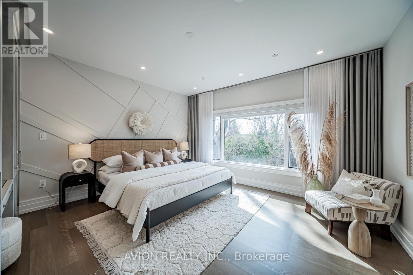 29 EVERGREEN GARDENS Image 21