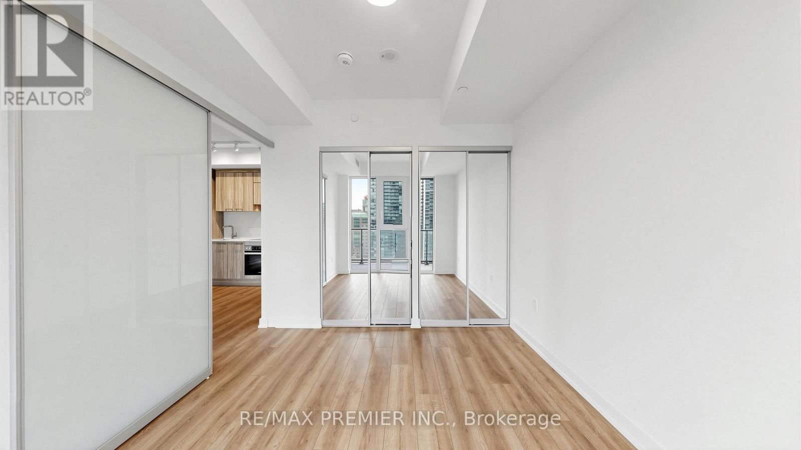 1407 - 634 CHURCH STREET Image 15