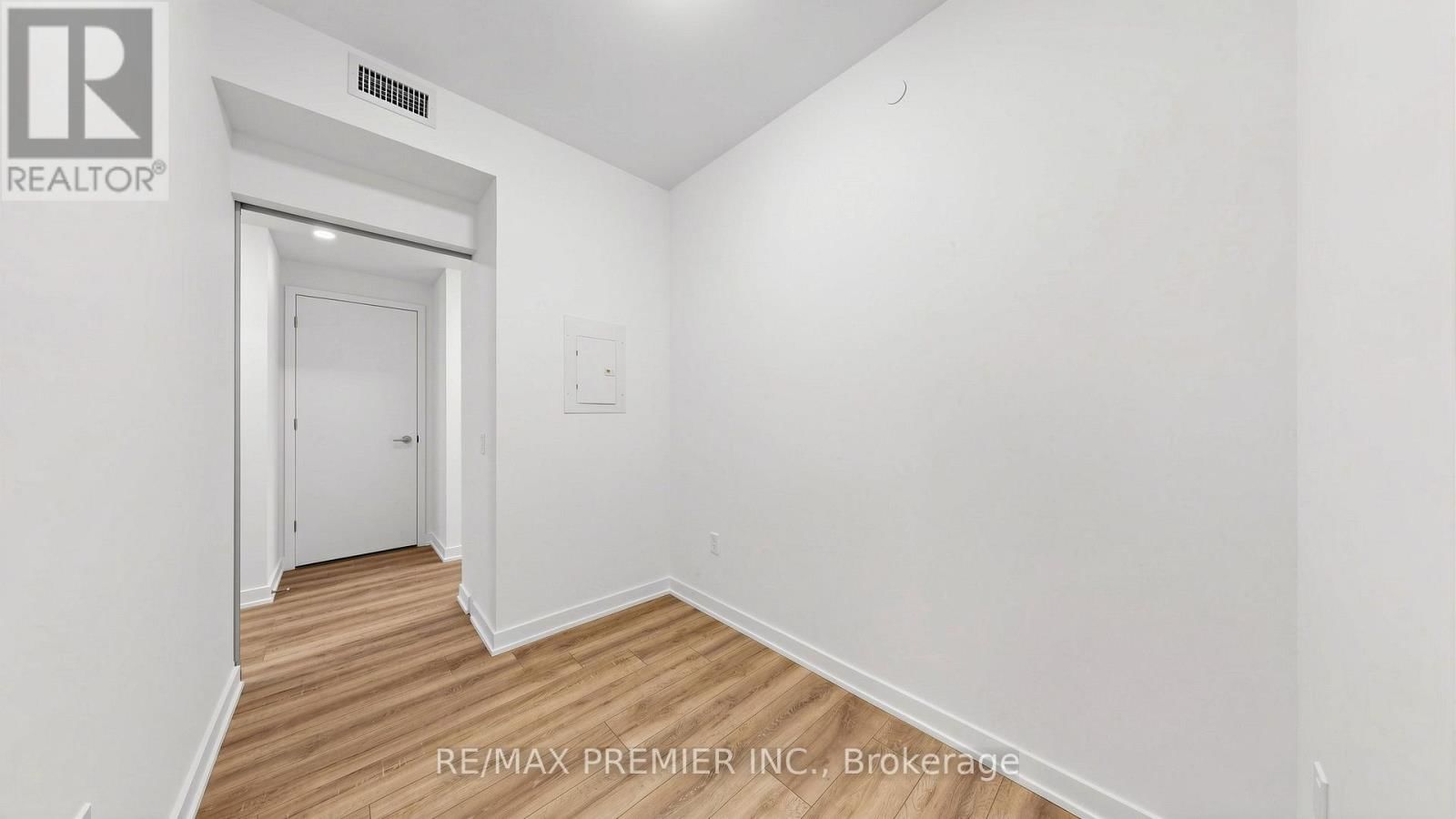 1407 - 634 CHURCH STREET Image 17