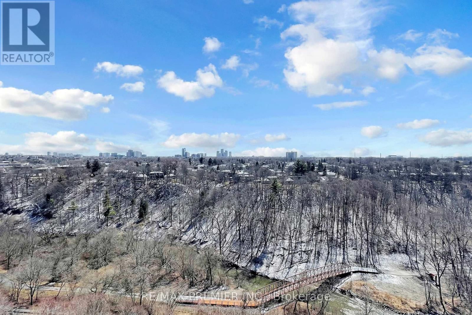 1206 - 60 PAVANE LINKWAY Image 17