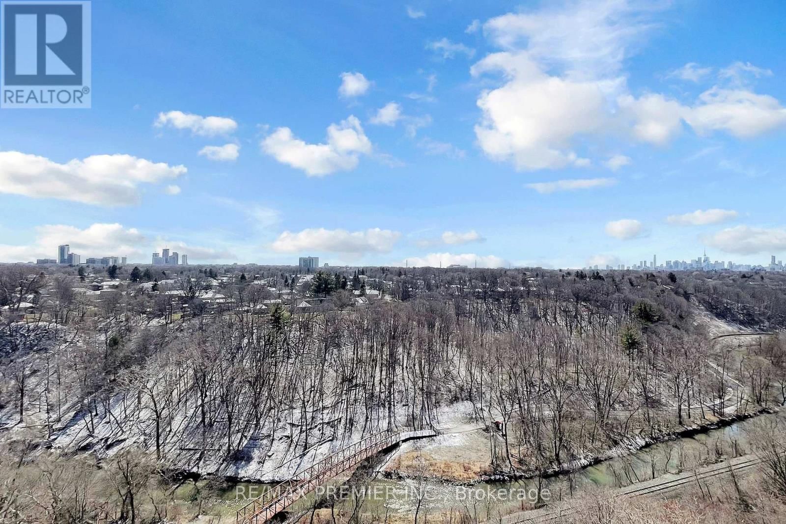 1206 - 60 PAVANE LINKWAY Image 18