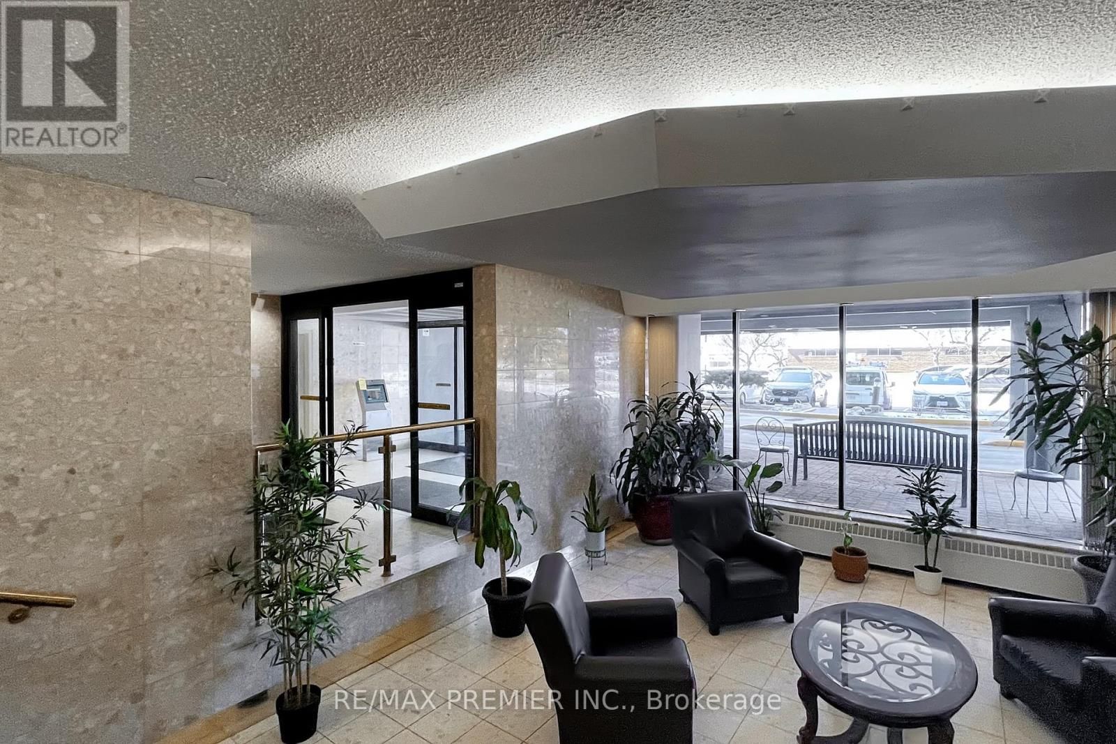 1206 - 60 PAVANE LINKWAY Image 3