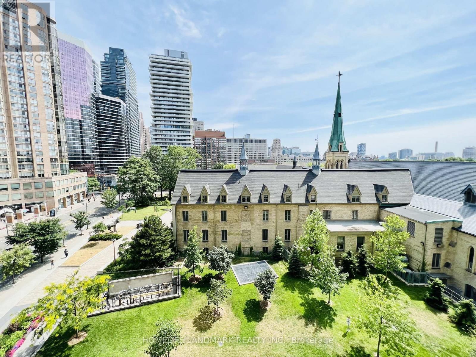 503 - 1080 BAY STREET Image 24