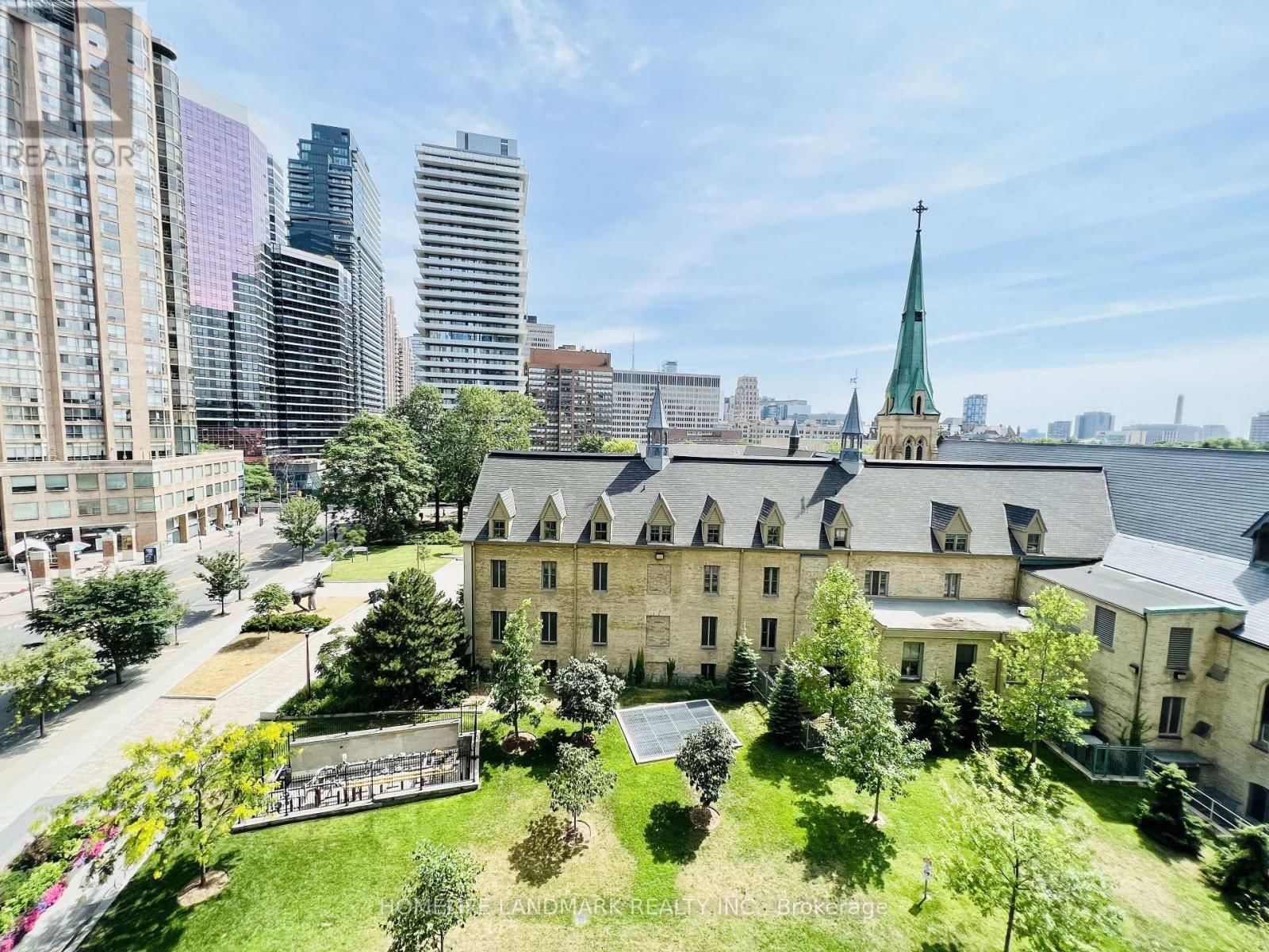 503 - 1080 BAY STREET Image 26