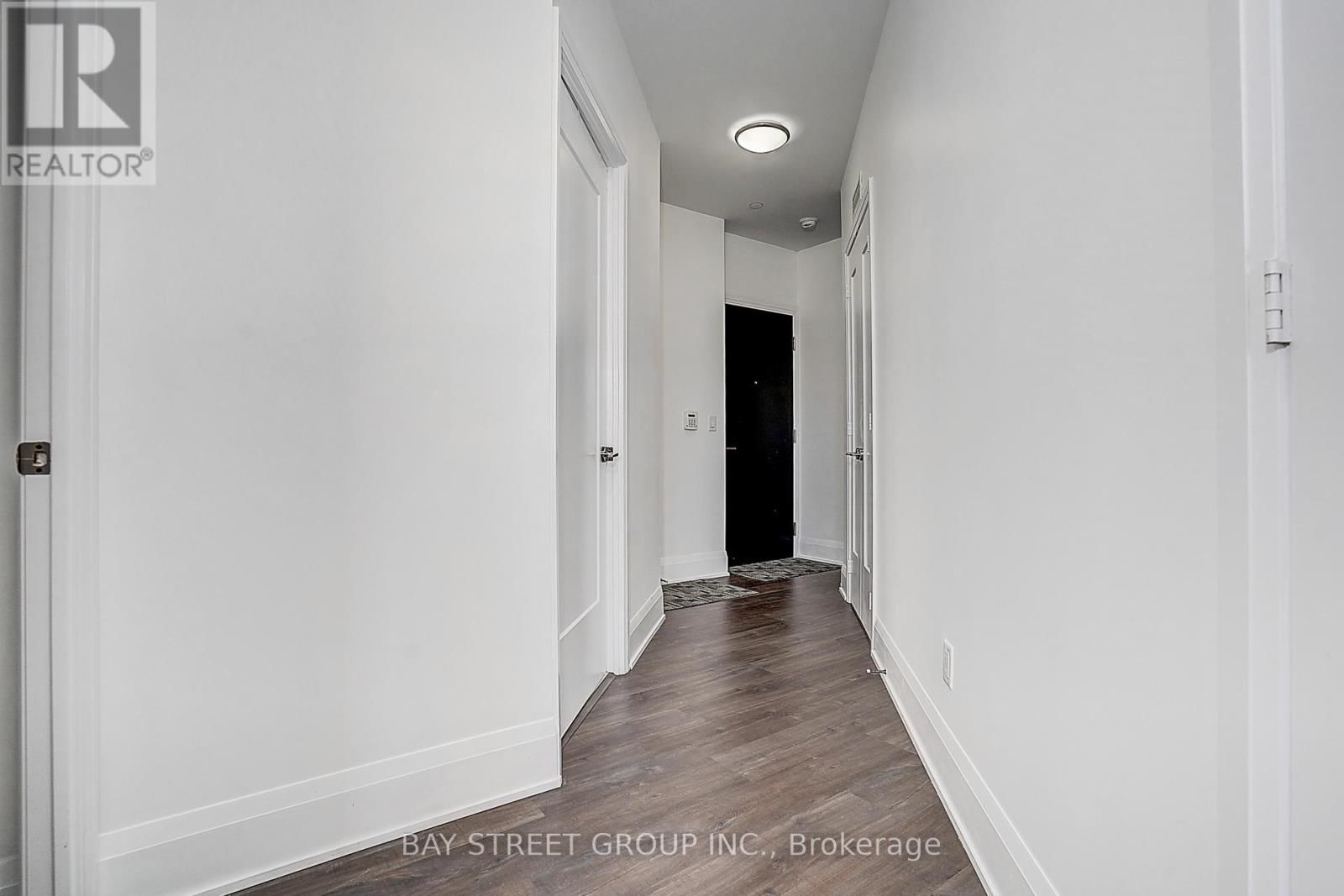 315 - 101 ERSKINE AVENUE Image 24